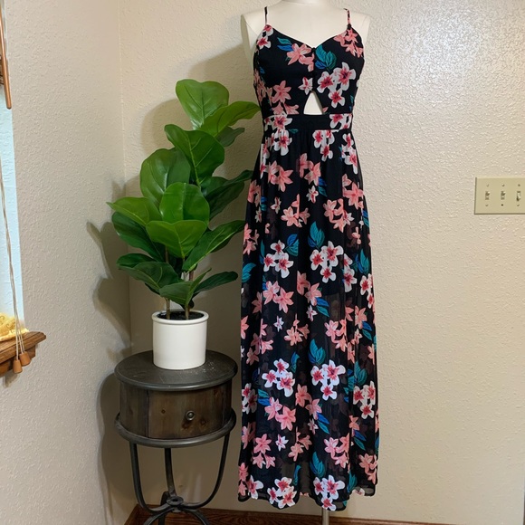Candie's Dresses & Skirts - 🎉 Candie’s | floral maxi dress